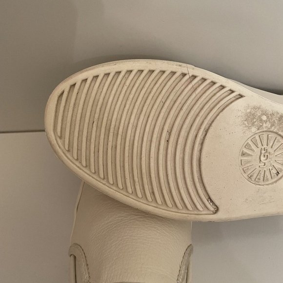 UGG Women's Cahlvan Ivory White Leather Flats Shoes Size 7 - Picture 6 of 6